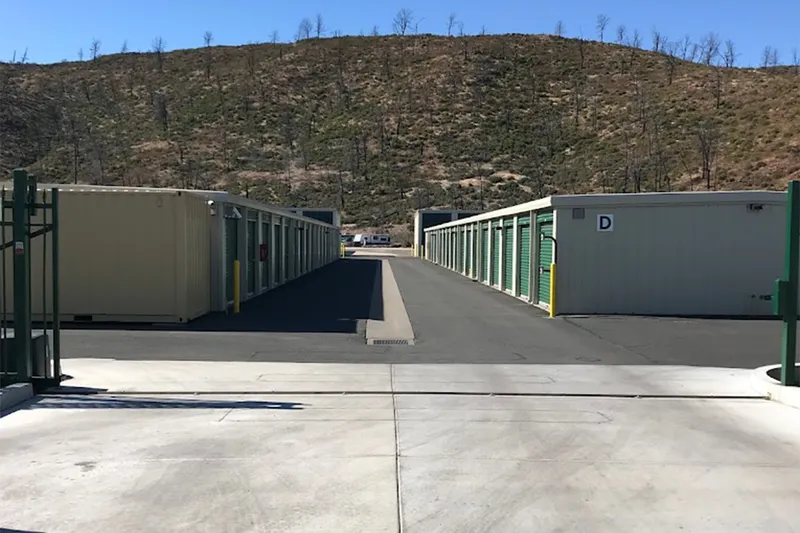 drive up storage