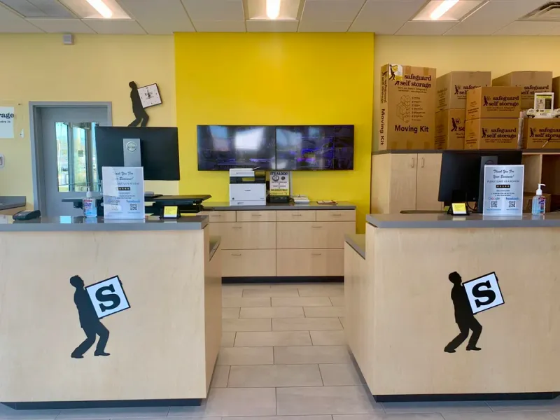 moving and packing supplies