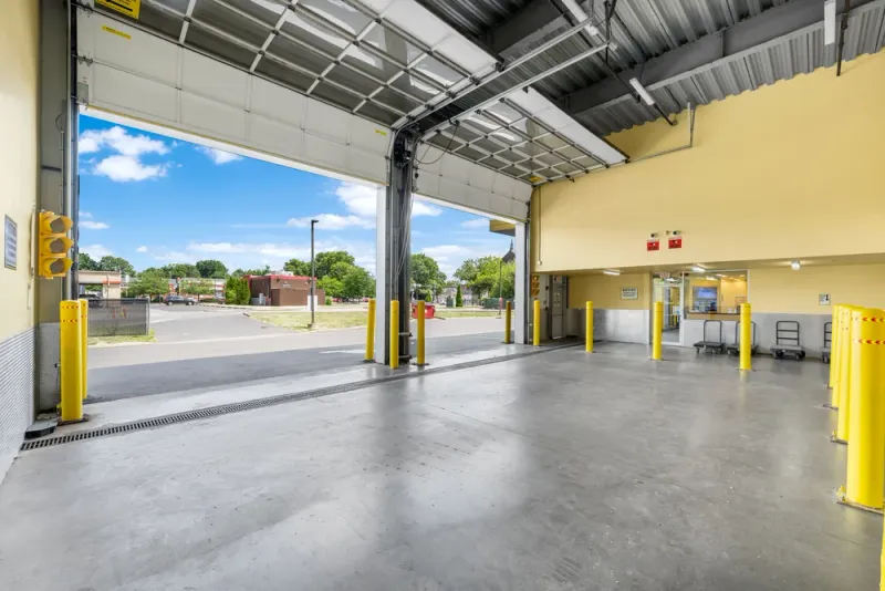 storage units for rent