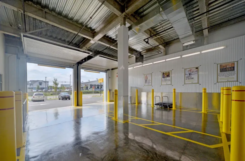 indoor unloading bay