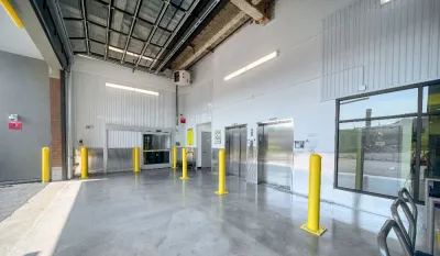 indoor unloading bay