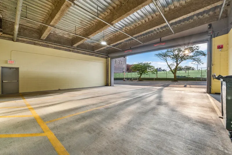 indoor unloading bay