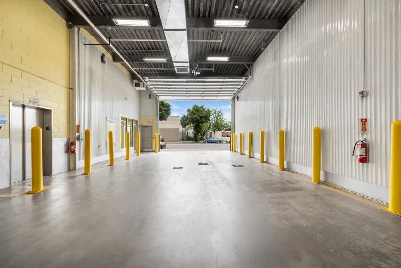 indoor unloading bay